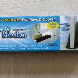 Breeze Blocker Insulating Window & Door Draft Stopper up to 36”Black 1 Pack